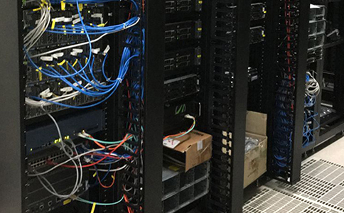 怎么選擇美國云主機以及和虛擬主機的區別_云主機租用