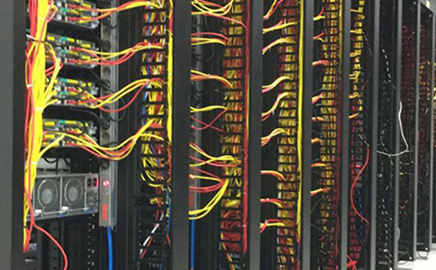 怎么選擇美國云主機以及和虛擬主機的區別_云主機租用