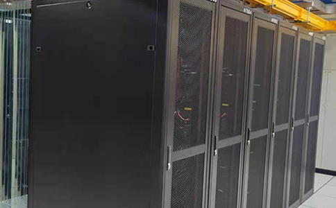 香港新世界機房服務器的核心優勢是什么？